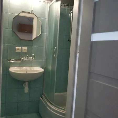 Przy Lesnej شكلارسكا بوريبا